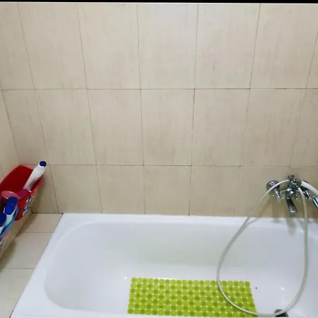 Perfect Near Airport B *